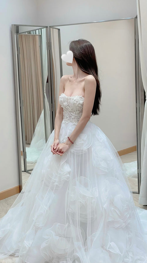 Convertible 3D Floral Ruffle Ball Gown Wedding Dress with Detachable Off-the-Shoulder Straps
