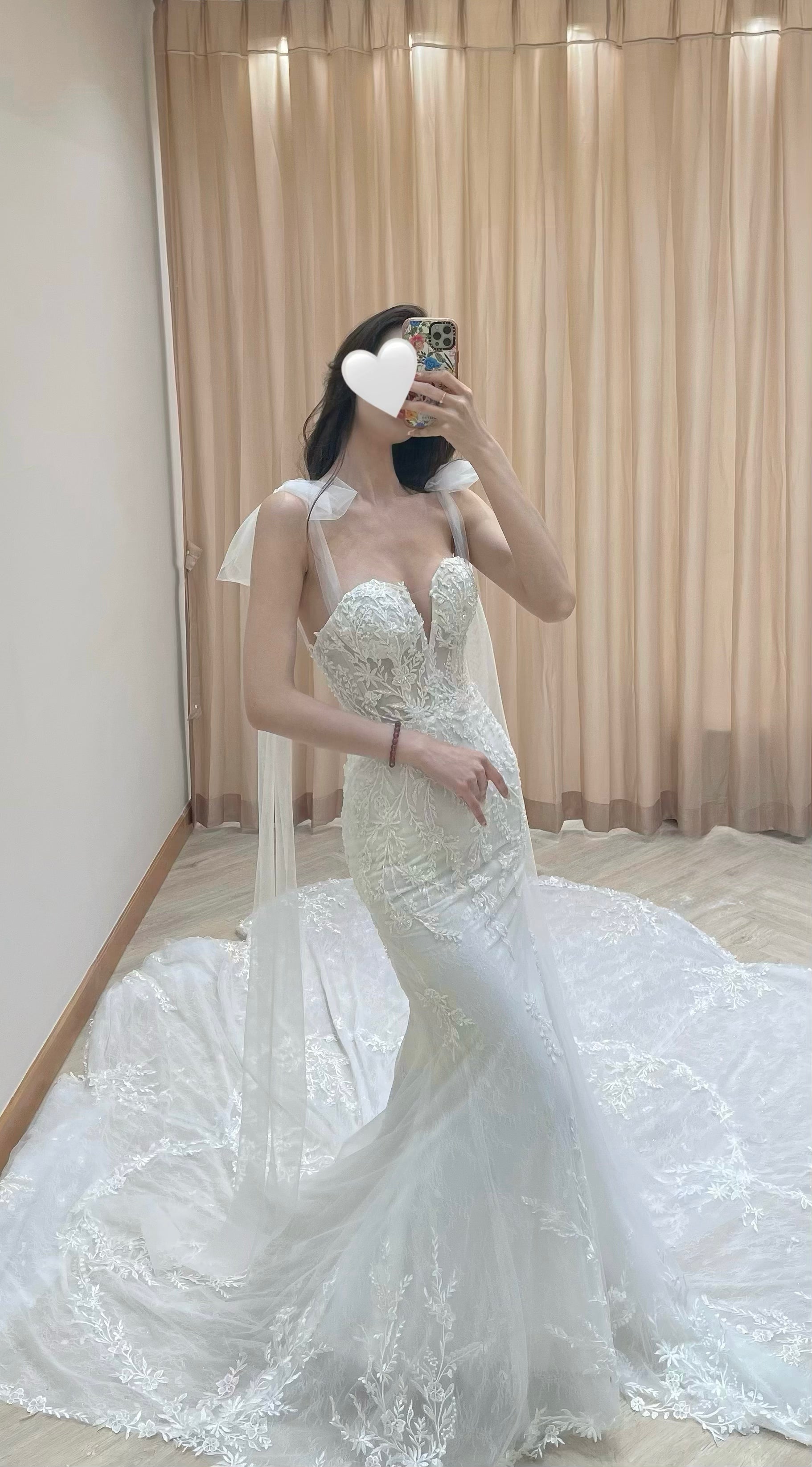 Convertible 3-in-1 Floral Lace Mermaid Wedding Dress with Plunging Sweetheart Neckline and Detachable Sleeves / Straps