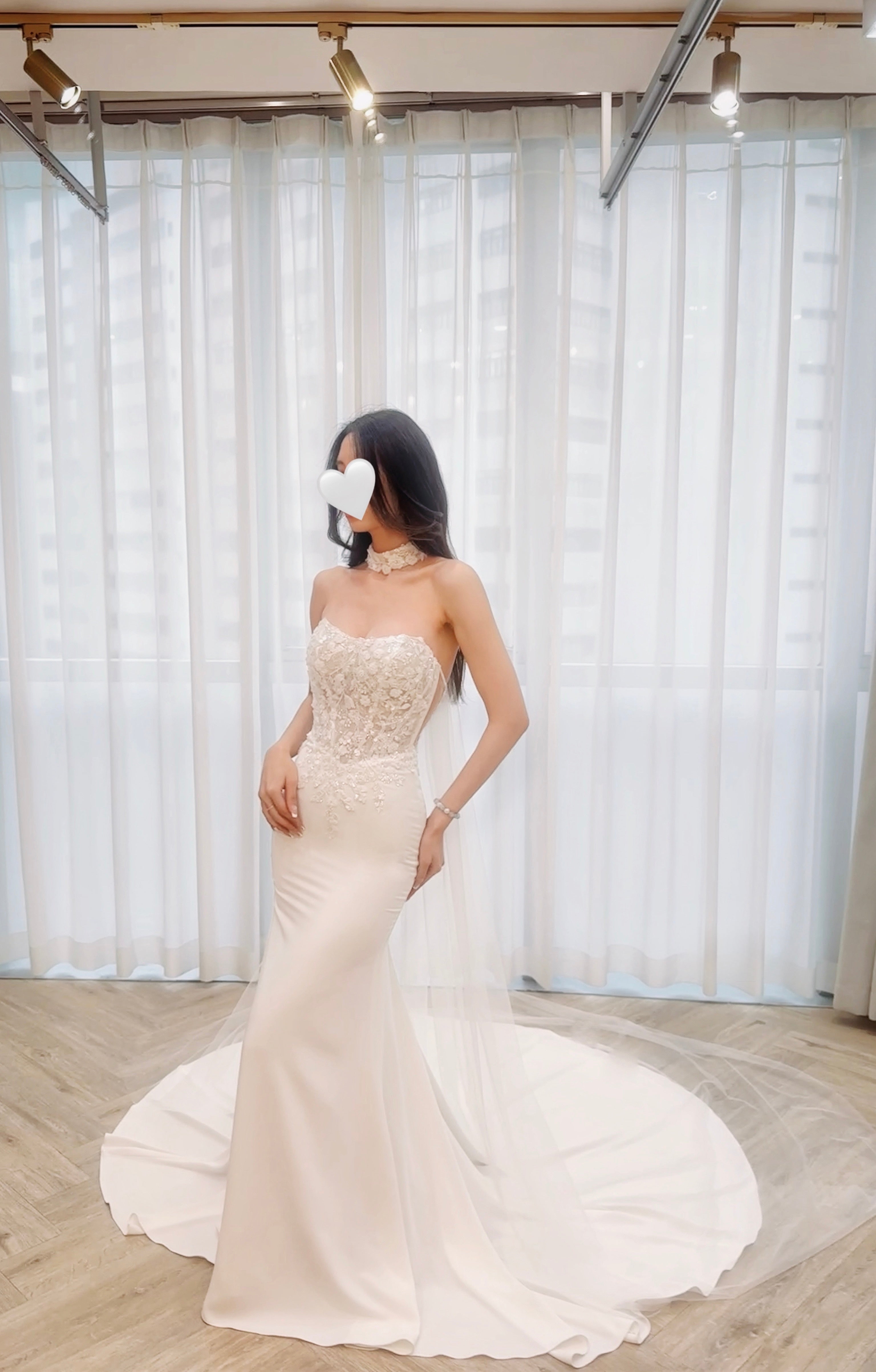 Elegant Fitted Bridal Gown with Removable Neck Piece and Sweep Train